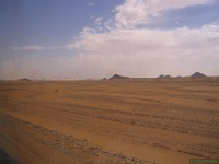 desertentreabousimbeletassouan.jpg