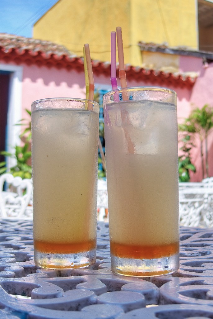 Canchanchara again (normalement servies dans des bols de terre cuite) à base de Rhum (si si!), citron et miel