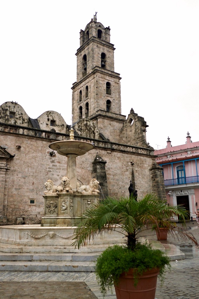 plaza de San Francisco, basilica menor de san Francisco de Asis