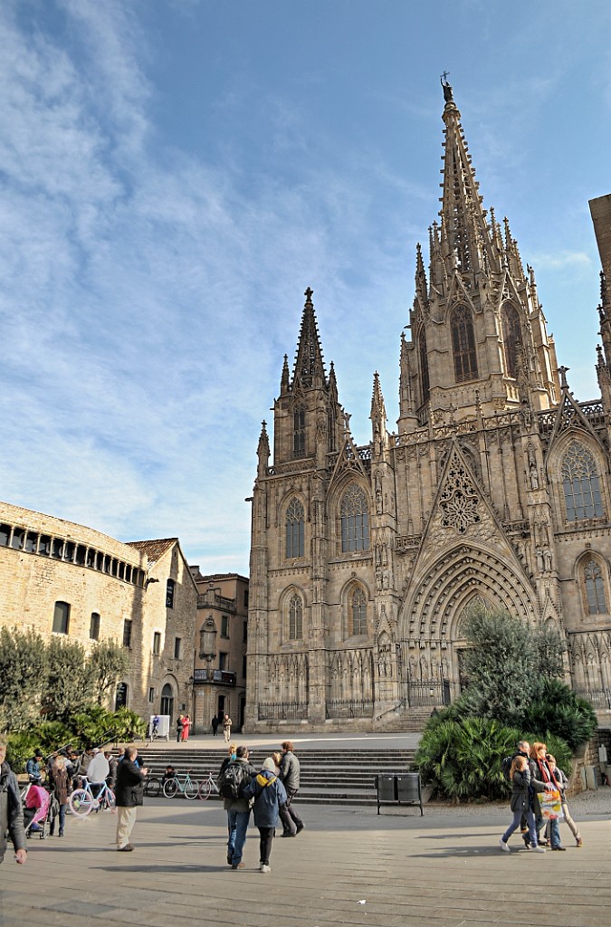 La Catedral et sa façade gothique du... XIXè! (et nan y'a pa'd fôte d'aurtograf)