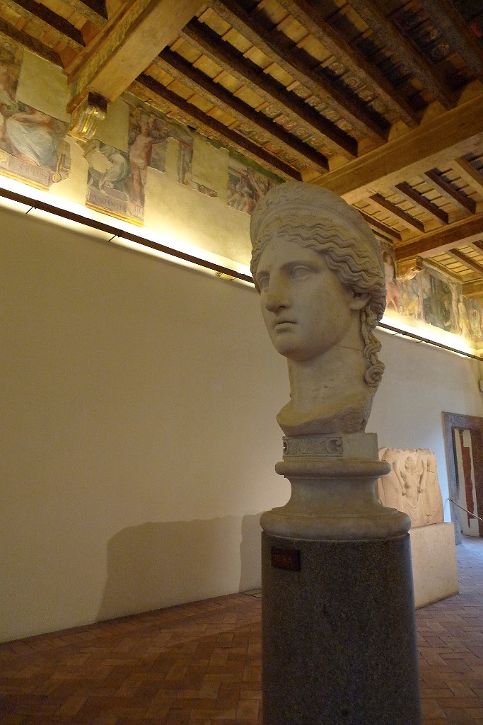 rome-l1010034