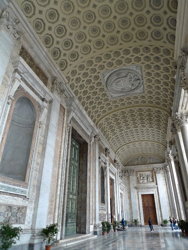 rome-l1010090